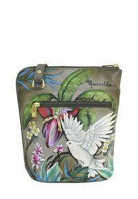 Grijze leren schoudertas met levendige handgeschilderde ontwerpen van een duif, tropische bladeren en bloemen. Inclusief een voorvak met rits en gouden hardware.