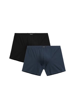 - Bokserki z krótkimi nogawkami