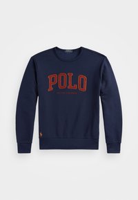 Námořnická modrá mikina s výšivkou "POLO" v červených písmenech, s žebrovanými manžetami a lemem, a malým logem na dolním levém rohu. Vyrobena z fleecového materiálu.
