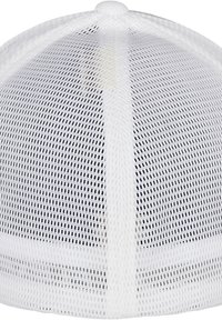 Weiße Netzcap mit strukturierter Form, abgerundetem Oberteil und Kunststoff-Snapback-Verschluss. Strukturierter Stoff mit offener Webart.
