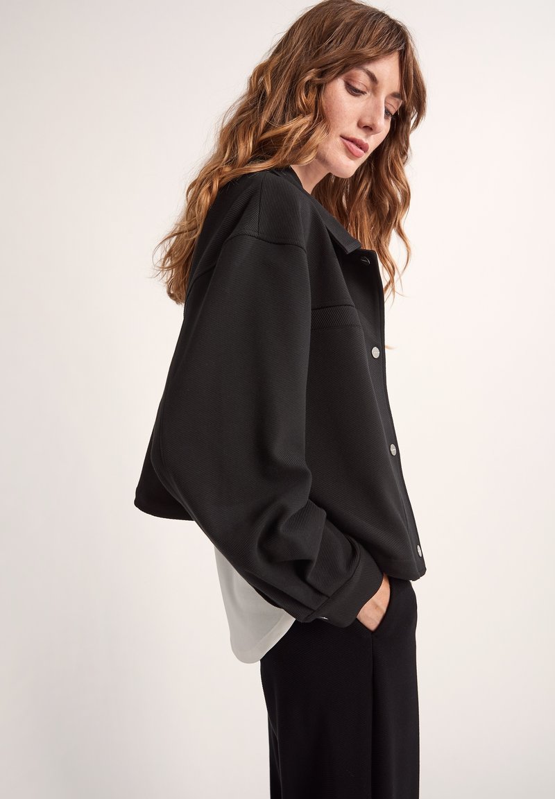 Damen Leichte Jacken | comma Übergangsjacke black/schwarz - XR90207 Damen Leichte Jacken | comma Übergangsjacke black/schwarz - XR90207