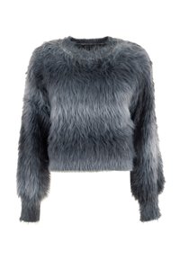 Suéter corto de pelaje sintético gris con escote redondo, mangas largas y un acabado suave y texturizado, que presenta un degradado de tono desde oscuro hasta claro.