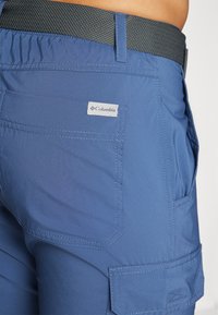 Columbia SILVER RIDGE™ UTILITY CONVERTIBLE PANT - Āra bikses - dark mountain