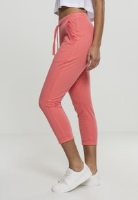 Urban Classics LADIES OPEN EDGE TERRY TURN UP PANTS - Tréningruha alsók - coral