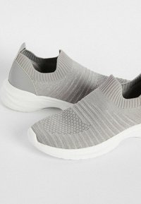 Friends Like These REGULAR FIT - Tossud - grey