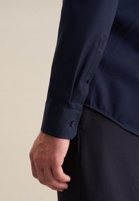 Seidensticker SHAPED - Zakelijk overhemd - blau