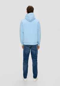 s.Oliver MIT LABEL - Kapuzenpullover - hellblau