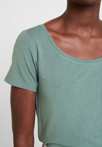 Anna Field Jednoduché tričko - khaki