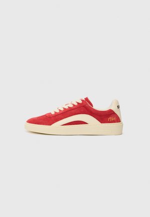 Dsquared2 Trainers - red