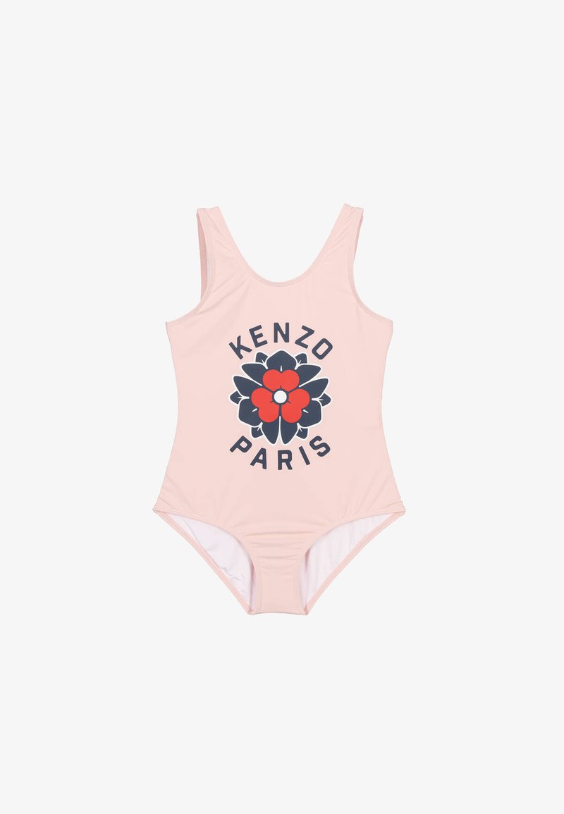 Maillot de bain une pièce rose avec un motif floral agrémenté de accents rouge et marine, et le texte "KENZO PARIS" en police grasse. Tissu lisse.