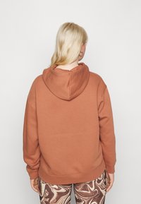 Nike Sportswear Sweatshirt com capuz - mineral clay