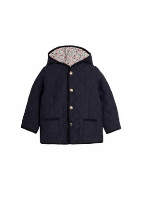 Gestepptes navyblaues Jacket mit einem floral gemusterten Futter, ausgestattet mit einer Kapuze, goldenen Knöpfen und zwei Fronttaschen. Abgerundet mit schwarzem Besatz.