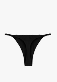 Czarny minimalny dół bikini z regulowanymi cienkimi ramiączkami po obu stronach, zaprezentowany na jednolitym białym tle.