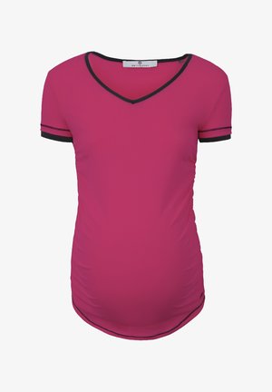 Miracle. mama and woman. T-shirt basic