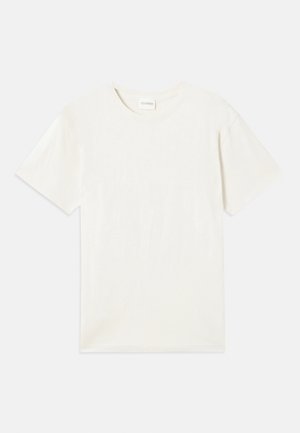 T-shirt à manches courtes et col rond en blanc cassé. Fabriqué en tissu doux, il présente une coupe décontractée avec des coutures soignées et sans motifs visibles.