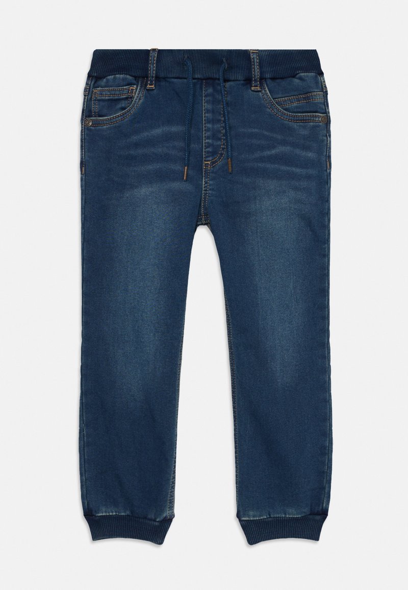 Denim hlače za jogger stil v temno modri barvi, z elastičnim pasom, vrvico, petimi žepi in rebrastimi manšetami na gležnjih.