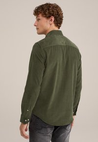 WE Fashion The baby cord - Camicia - green