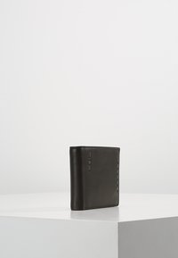 Strellson OXFORD CIRCUS BILLFOLD - Denarnica - darkbrown