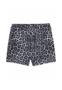 Šedé boxerky z látky s černým leopardím vzorem a elastickým pasem pro nastavitelné nošení. Hladká textura.