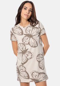 Kurzärmeliges Kleid in Beige mit großen braunen Schmetterlingsdrucken. Rundhalsausschnitt und lockere Passform mit glatter Textur.