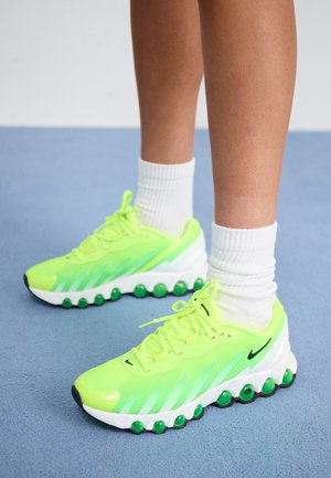 AIR MAX DN8 - Trainers - volt/black/green strike/summit white