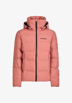 Roze gewatteerde jas met hoge kraag, capuchon en zwarte rits. Bevat een logo op de linkerborst en een gestructureerd, gewatteerd ontwerp.