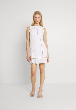 ELAINA DRESS - Vestido de cóctel - white