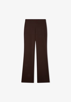 Pantaloni dritti marroni scuri con vita media e senza tasche o decorazioni visibili su sfondo bianco.