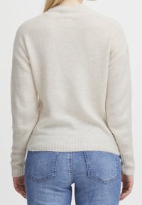 ICHI Stickad tröja - white