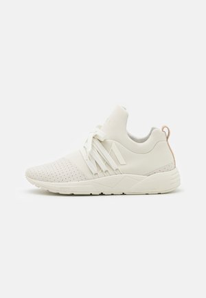 RAVEN S-E15 UNISEX - Tenisky - marshmallow/nude