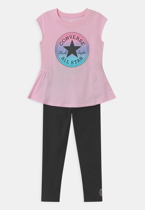 Converse, RUFFLE SET - T-shirt con stampa - black