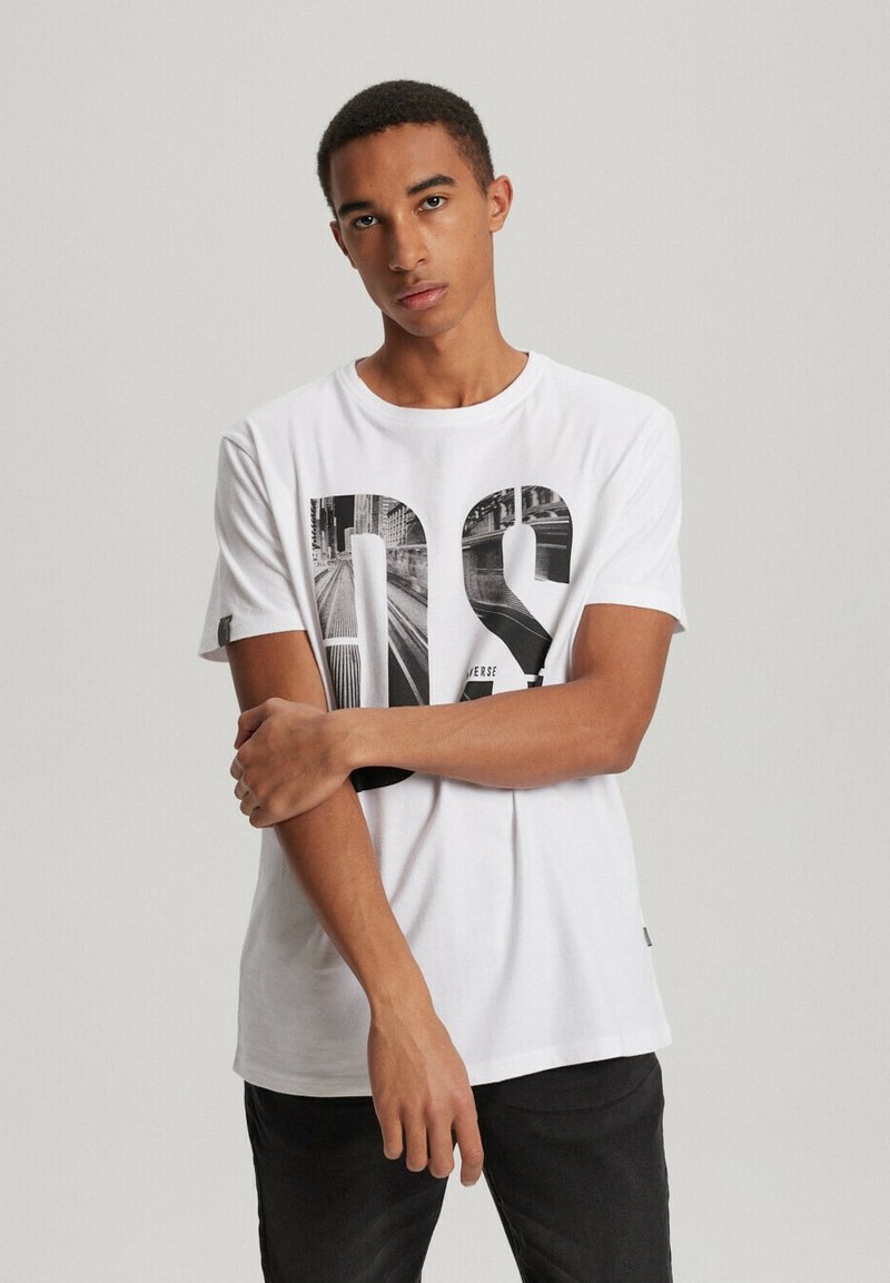 T-shirt Big T blanc main image 1