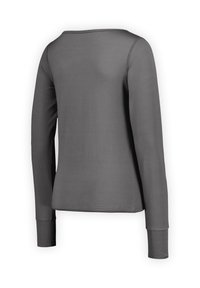 Długi rękaw, koszulka z okrągłym dekoltem w ciemnoszarym kolorze. Gładka struktura, dopasowane rękawy i płaskie szwy. Brak widocznych wzorów lub akcentów.