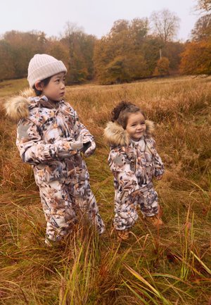 Molo PYXIS UNISEX - Hóruha - brown