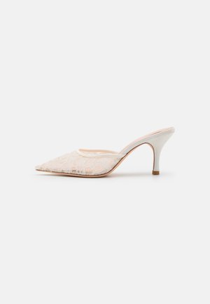 Loeffler Randall LAYLA MULE - Korolliset pistokkaat - white