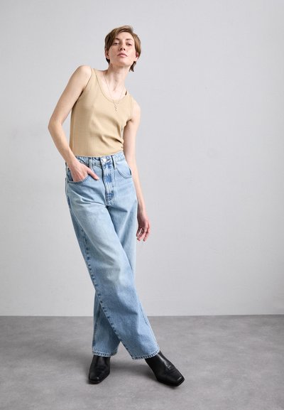 FRAME LONG BARREL - Relaxed fit jeans - light-blue