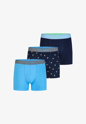 Drei Paare Herrenboxershorts in einfarbig hellblau, marineblau mit kleinen gelben Mustern und einfarbig marineblau, jeweils mit markierten Bundbändern.