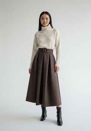 - Spódnica trapezowa