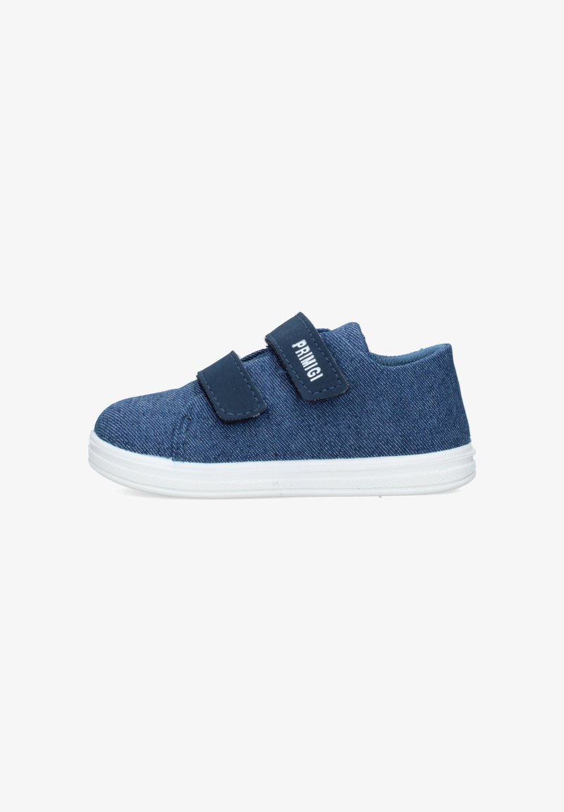 Sneaker blu per bambini con suola bianca e due cinturini regolabili in Velcro, uno con il marchio "PRIMIGI" in lettere bianche.