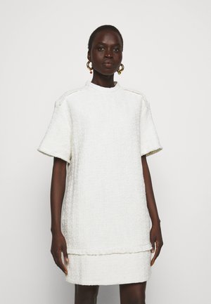 TEXTURED DRESS - Vardagsklänning - white
