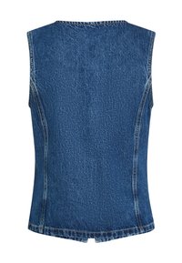 Blå denimærmeløs vest med synlige syninger og en let buet kant bagpå.