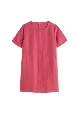 Vestido rojo de lino con mangas cortas, escote redondo y dos bolsillos delanteros, hasta la rodilla, de estilo sencillo y casual.