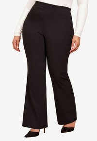 PLUS SIZE FIT-FLARED  - Püksid - black
