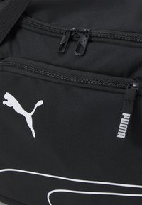 Puma FUNDAMENTALS SPORTS BAG S UNISEX - Sportovní taška - black