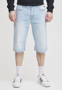 Blend BHDENIM SLIM/ REGULAR FIT - Džinsa auduma šorti - denim light blue