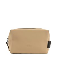Beige vanntett toalettmappe med en glatt matt overflate, rektangulær form, svart stropp og preget "RAINS"-logo på siden.