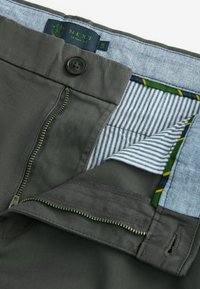 Next SKINNY FIT STRETCH CHINO - Kratke hlače - grey