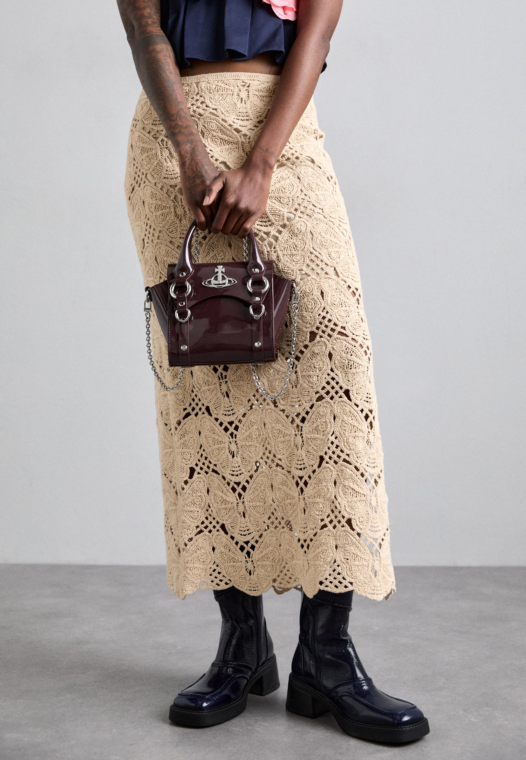 Vivienne Westwood BETTY MINI HANDBAG CHAIN - Handbag - aw24-brown 