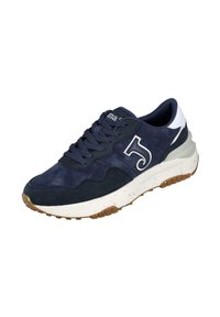 Zapatillas deportivas azul marino con materiales de ante y malla, que cuentan con un acento en el talón blanco, suela de goma y un diseño de cordones texturizado.