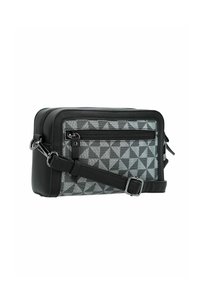Borsa a spalla con motivo geometrico in bianco e grigio, dotata di chiusura con zip, tracolla regolabile e tasca frontale. Texture liscia realizzata in materiali sintetici.
